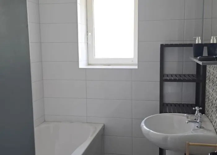 Le De L'alambic بيت للعطل Vanzay